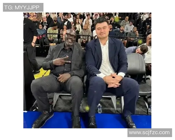 足球明星们热议奥尼尔的球场表现与个人魅力引发的广泛关注与讨论 足球明星们热议奥尼尔的球场表现与个人魅力引发的广泛关注与讨论